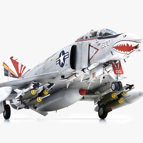 Academy USN F-4B "VF-111 Sundowners" Phantom 1/48