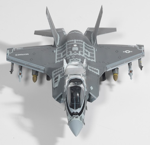 Academy USMC F-35B VMFA-121 "Green Knights" 1/72