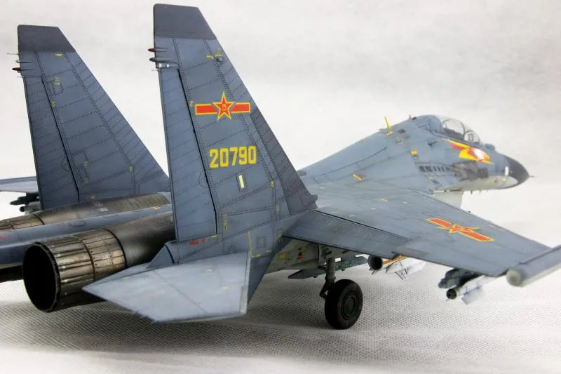 Hobby Boss Su-30MKK Flanker G 1/48