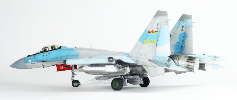 G.W.H Su-35S "Flanker E" Multirole Fighter Air to Surface Version 1/48