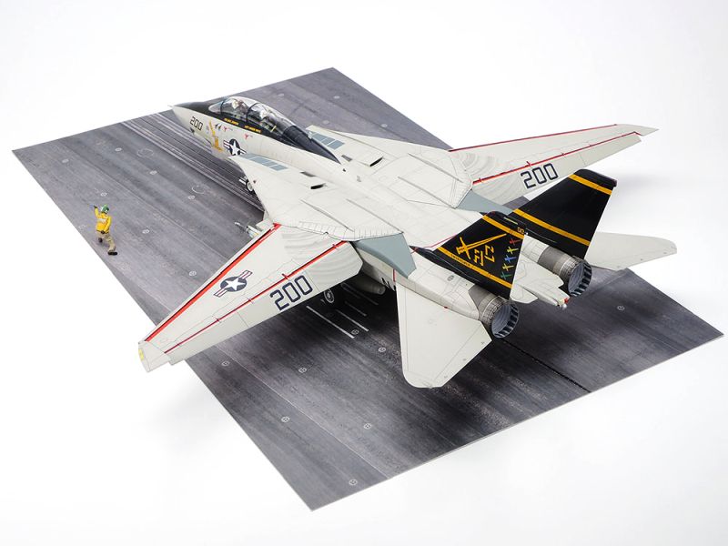 Tamiya Grumman F-14A Tomcat (Late Model) Carrier Launch Set 1/48