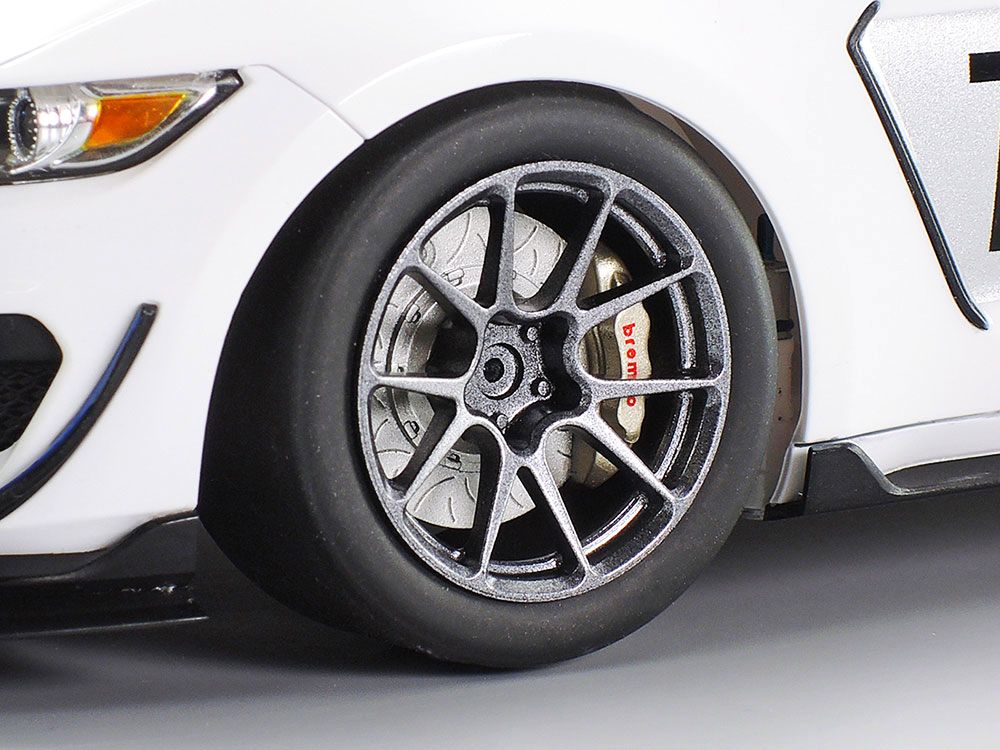 Tamiya Ford Mustang GT4 1/24