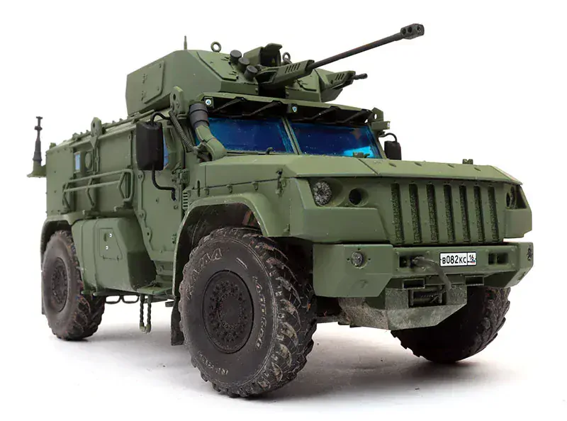 MENG Russian K-4386 Typhoon-VDV Armored Vehicle 1/35
