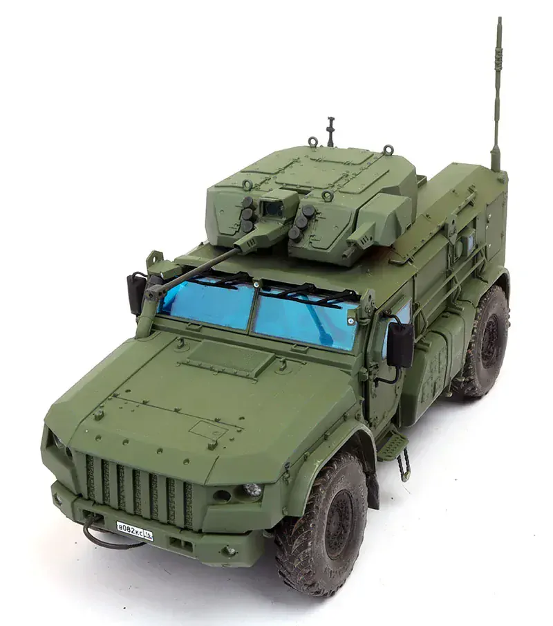 MENG Russian K-4386 Typhoon-VDV Armored Vehicle 1/35