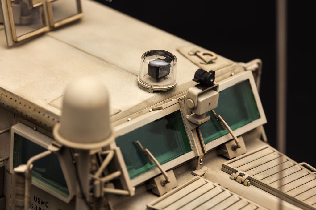 MENG U.S. Cougar 6x6 MRAP Vehicle 1/35