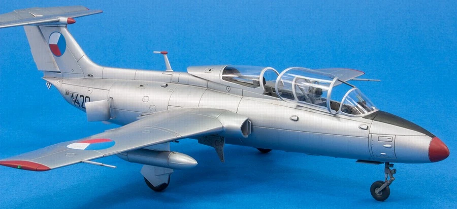AMK AERO L-29 Delfín (ČR) 1/48