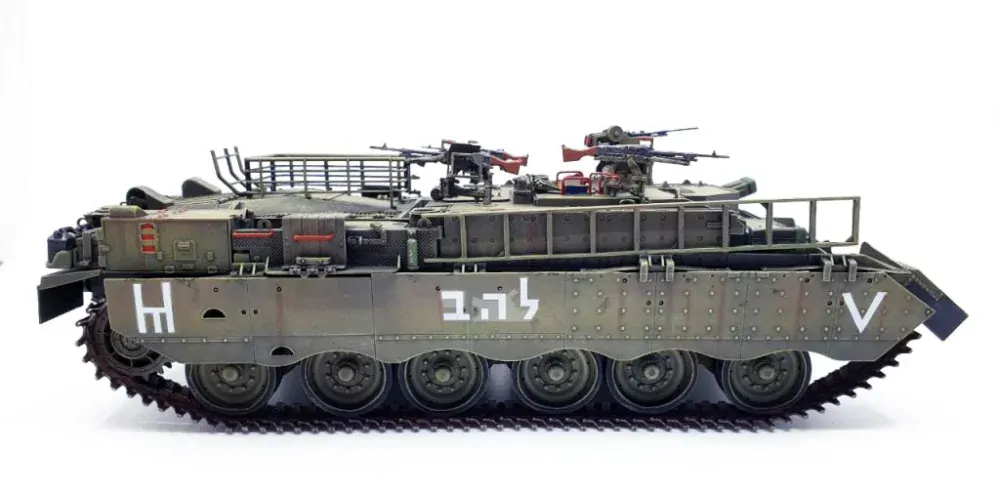 Hobby Boss IDF APC Puma 1/35