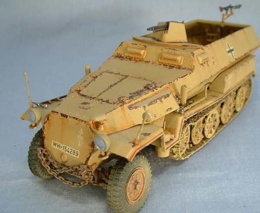 Tamiya German Mtl.SPW SDkfz.251 Ausf D Halftrack (+4 figurky) 1/35