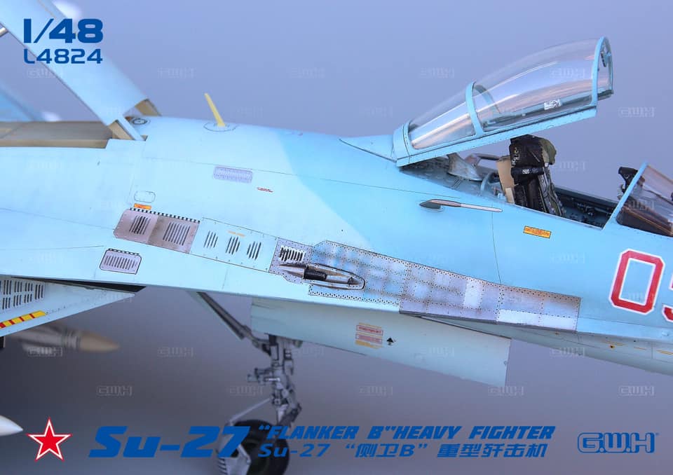 G.W.H Su-27 "Flanker B" Heavy Fighter 1/48
