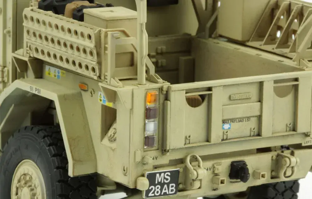MENG British Aarmy Husky TSV (Tactical Support Vehicle) 1/35