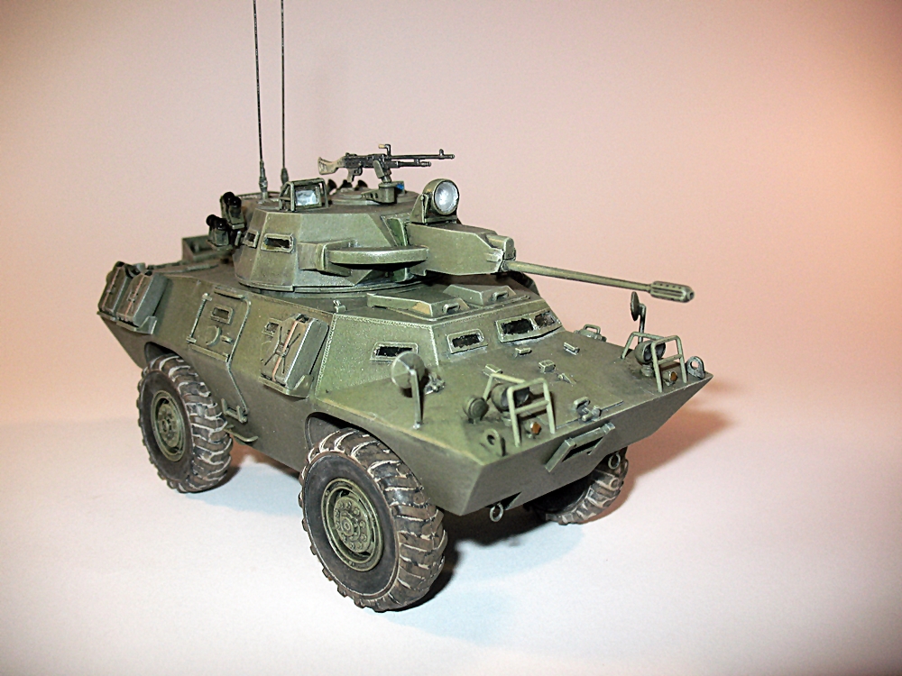Hobby Boss V-150 Commando w/20mm cannon 1/35