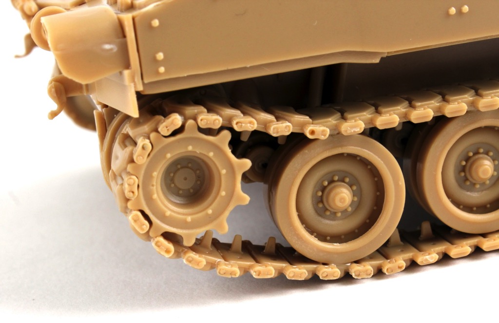 Kinetic M109A2 Self-Propelled Howitzer Paladin 1/35