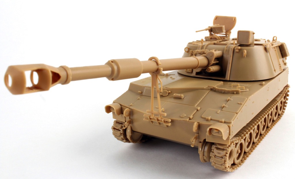 Kinetic M109A2 Self-Propelled Howitzer Paladin 1/35