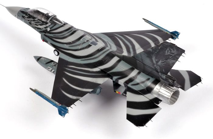 Kinetic F-16A Block 20 MLU Tiger Meet 2009 1/48