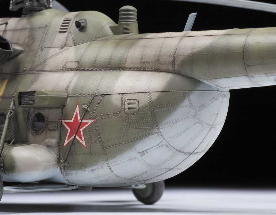 Zvezda MIL MI-8MT Soviet Helicopter (SK) 1/48