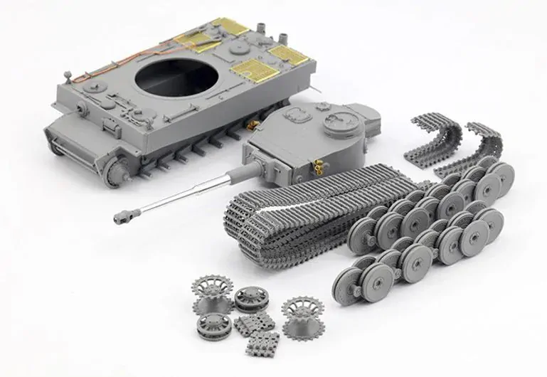 Border Model Tiger I Initial Production 3in1 (Leningrad region 1942/3) 1/35