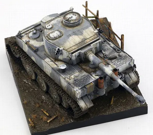 Border Model Tiger I Initial Production 3in1 (Leningrad region 1942/3) 1/35