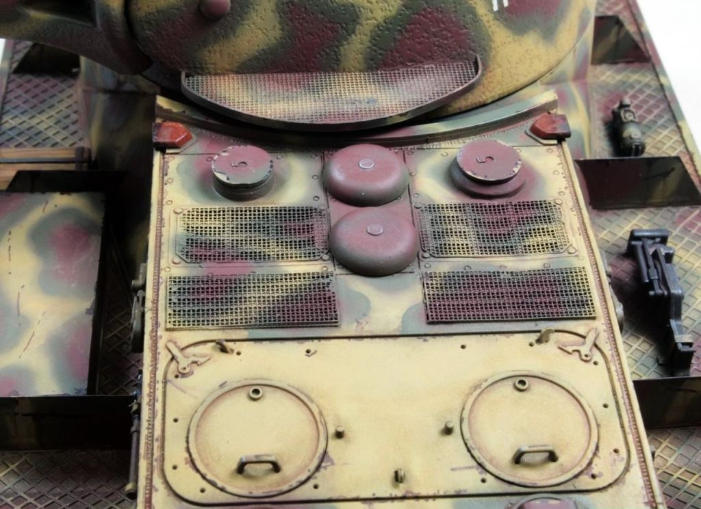 Amusing Hobby Panzerkampfwagen VK72.01(K) 1/35