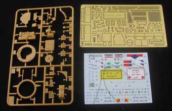 Bronco M1114 Up-Armored HA Tactical Vehicle 1/35