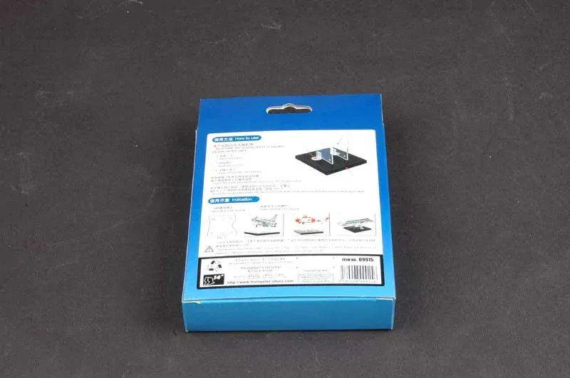 Display Stand / Stojan na model