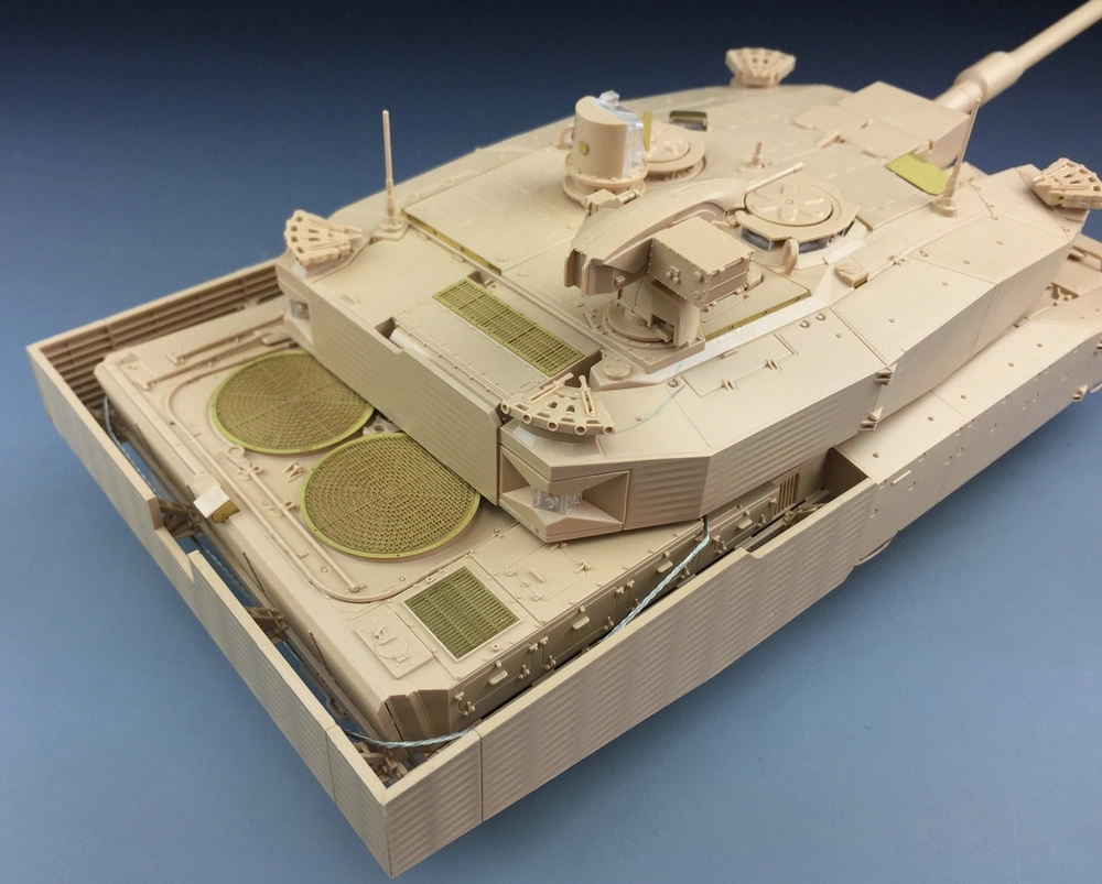 Tiger Model Leopard II Revolution II MBT 4in1 1/35