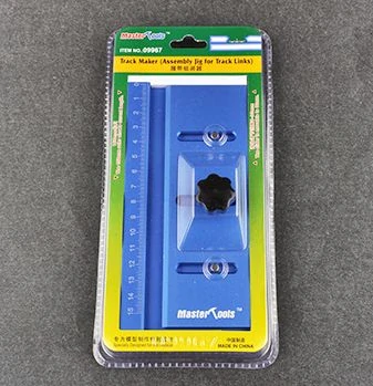 Master Tools Track Maker (Assembly Jig for Track Links) / Přípravek pro stavbu pásů