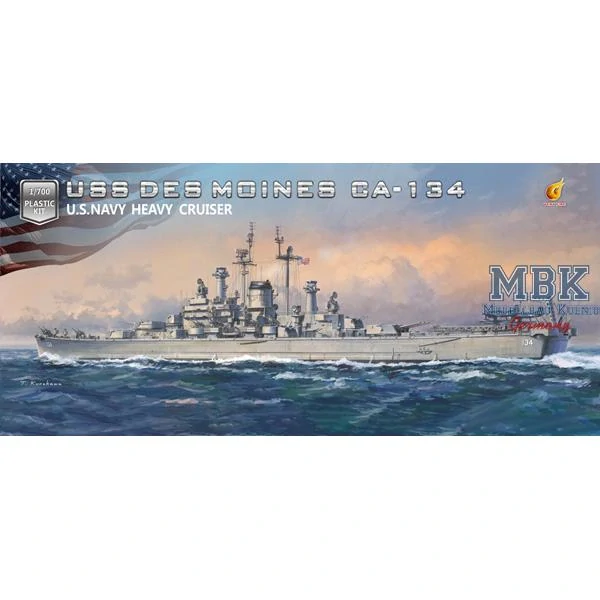 Very Fire U.S. Navy Heavy Cruiser CA-134 USS DES MOINES 1/700