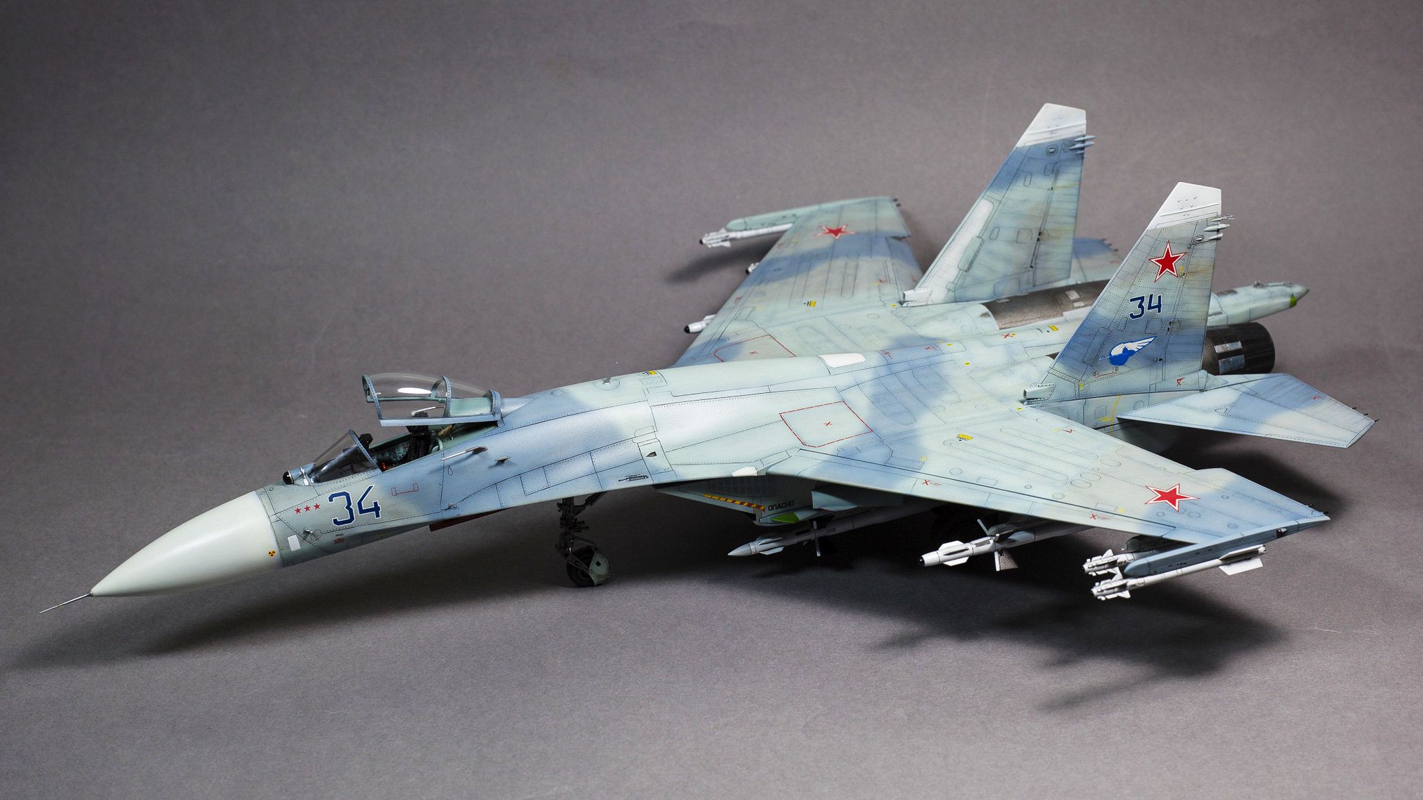 Hobby Boss Su-27 Flanker B 1/48