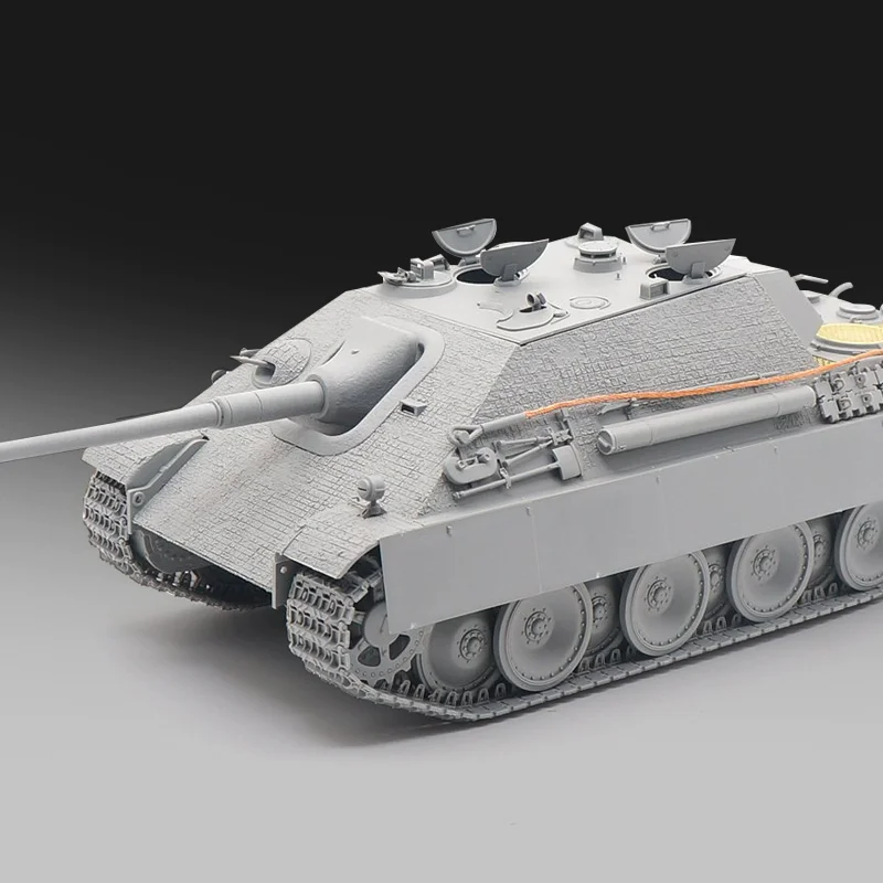 Takom Jagdpanther G1 early production w/ Zimmerit - Limited! 1/35