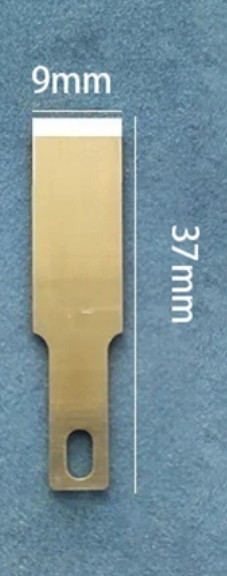 Modelářský nůž kovový plochý široký