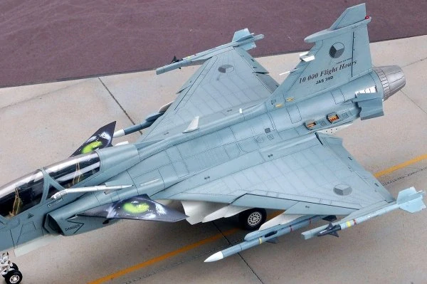 Kittyhawk Jas-39B/D ”Gripen” (ČR) 1/48