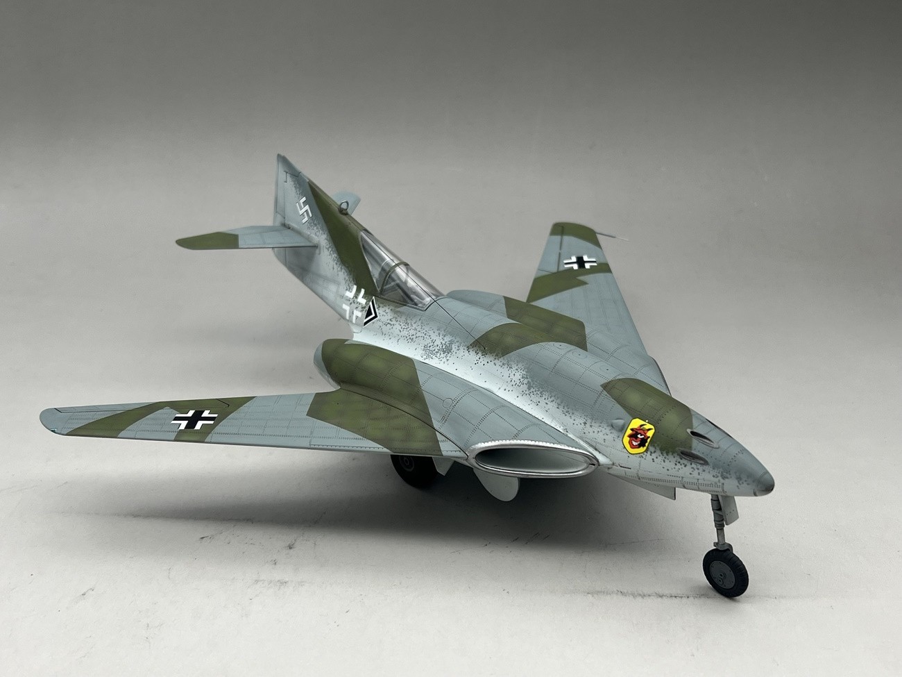 Amusing Hobby Me262 HGIII Entwurf III 1/48