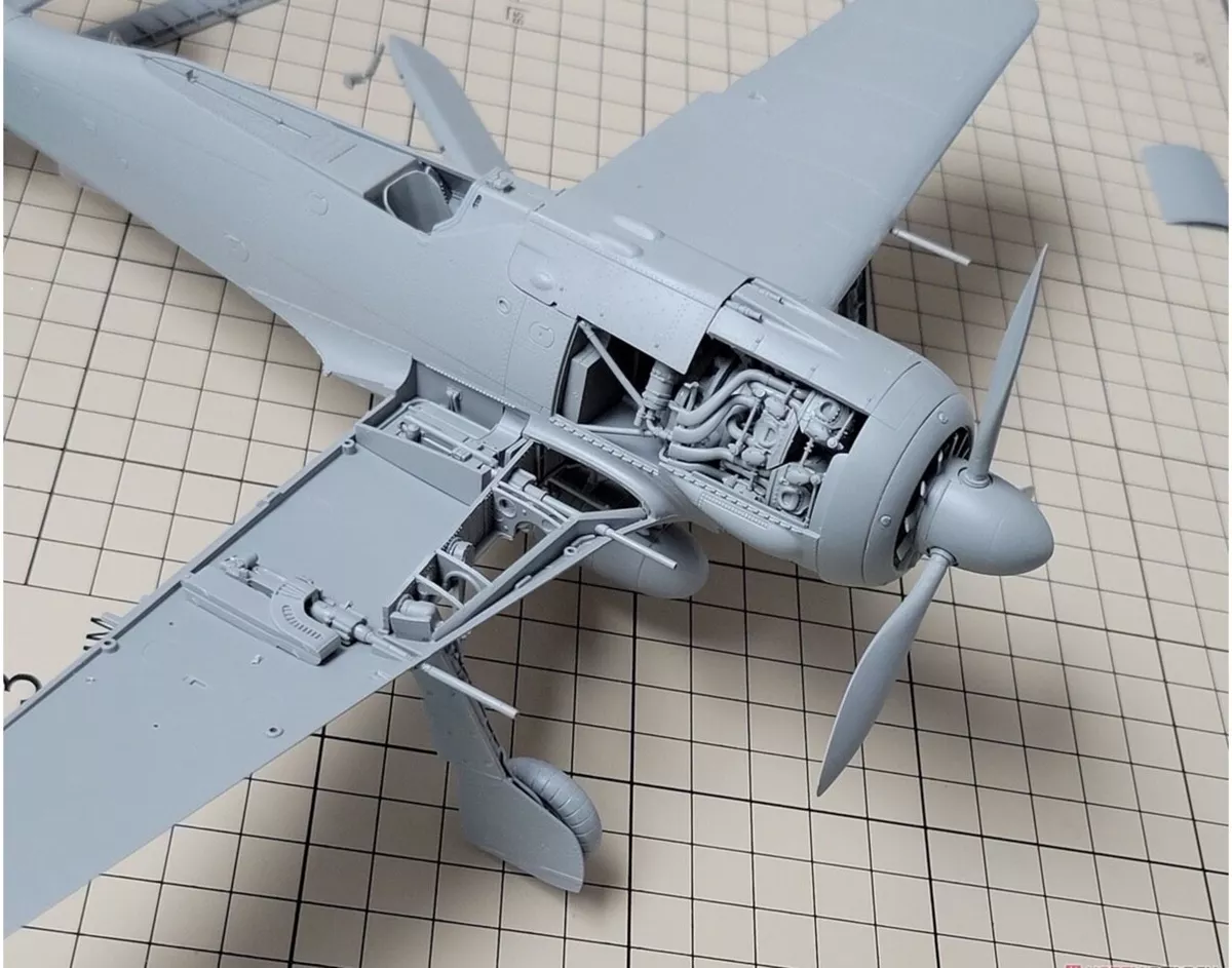 Border Model Focke-Wulf Fw 190A-6 w/Wgr. 21 & Full engine and weapons interior 1/35