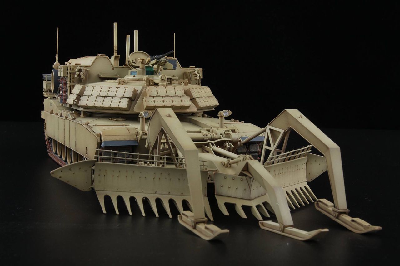 RFM M1 Assault breacher vehicle 1/35