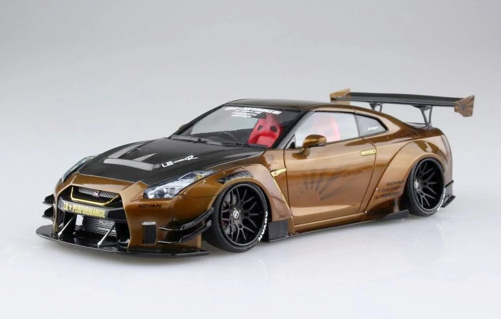 Aoshima LB.Works R35 GT-R Type 2 Ver.1 Liberty Walk 1/24