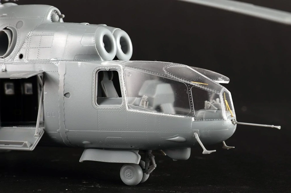Trumpeter 05829 - 1:48 Mi-24P HIND-F - Neuf
