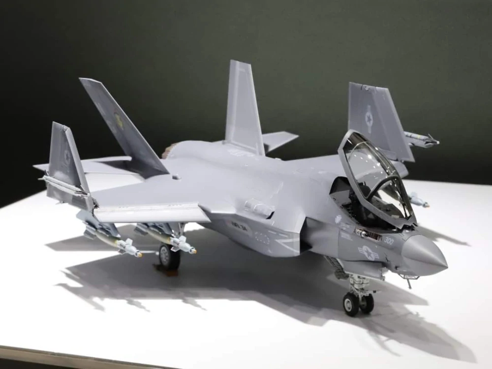 Tamiya F-35C Lightning II 1/48