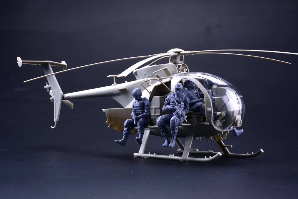 Kitty Hawk AH-6J/MH-6J Little Bird w/Figures 1/35
