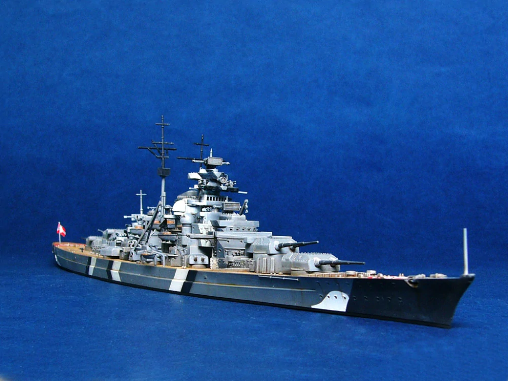 Trumpeter Germany Bismarck Battleship 1941 1/700