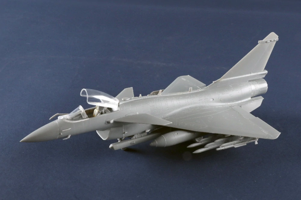 Trumpeter PLAAF J-10C Vigorous Dragon 1/48