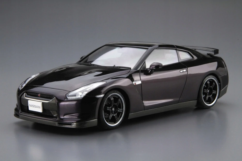 Aoshima Nissan R35 GT-R Spec-V '09 1/24