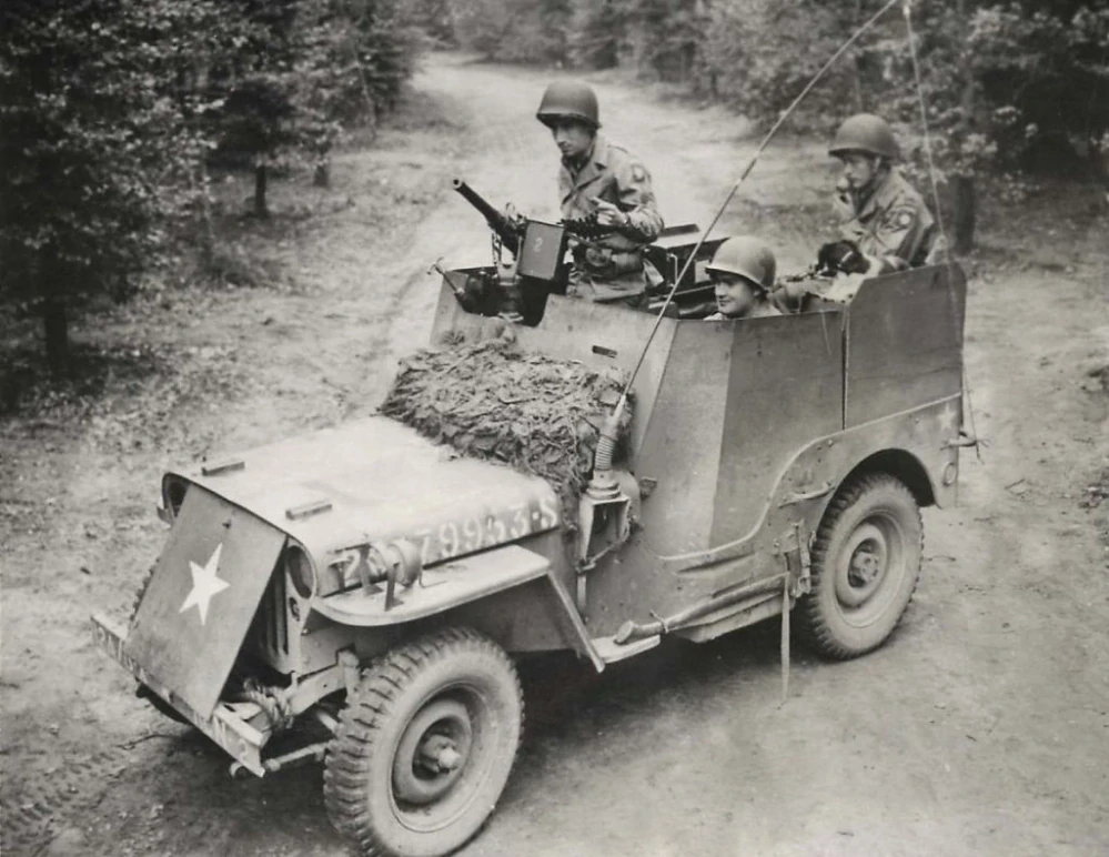 Takom U.S. Army 1/4 Ton Armored Truck (Jeep) 1/35