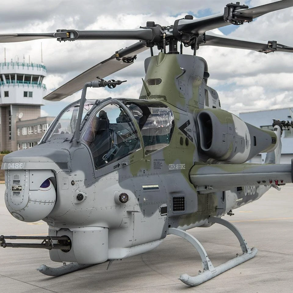 Hobby 2000 AH-1Z Viper, Czech Air Force (ČR) 1/35