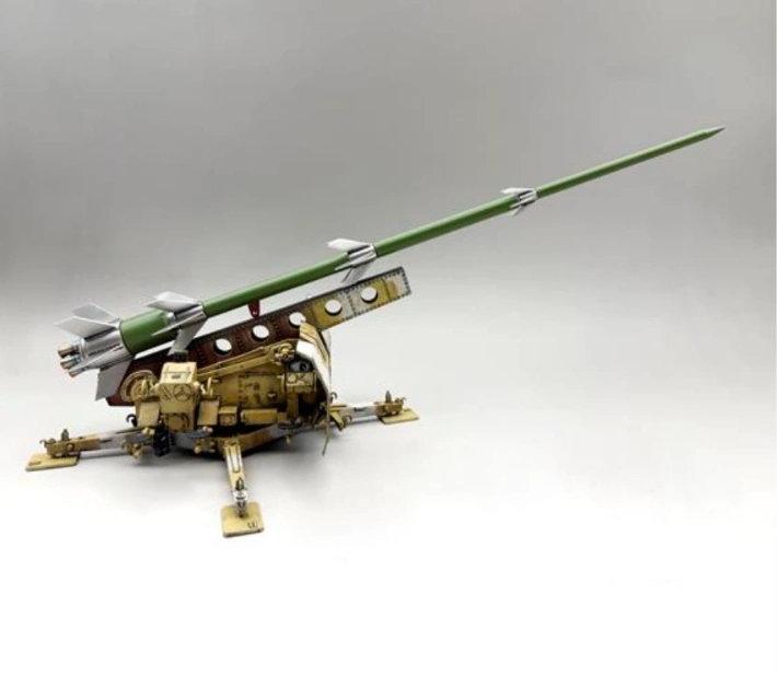 Amusing Hobby Rheinbote RH.Z.61/9 Rheinmetall long-range rocket 1/35 (Předobjednávka leden)
