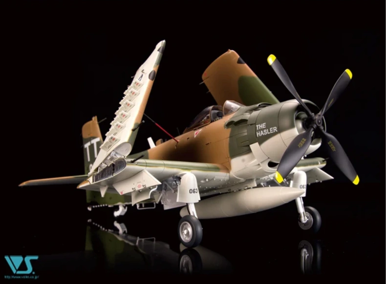 Zoukei-Mura U.S.Air Force A-1J Skyraider (Includes U.S Aircraft Weapons 2) 1/32 (Předobjednávka leden/únor)