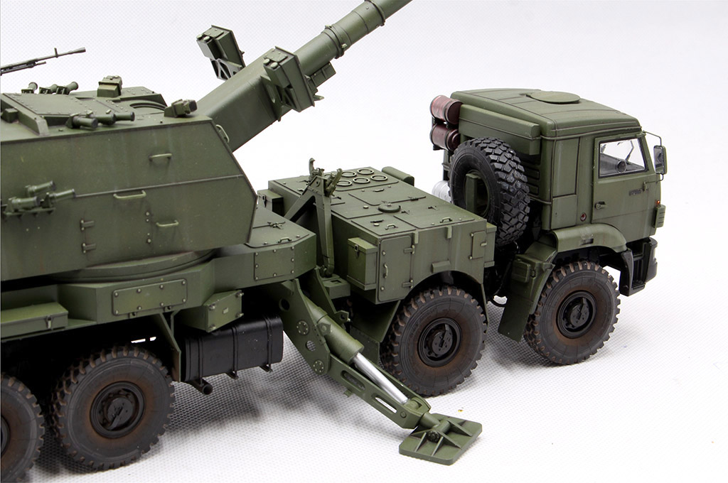 Trumpeter Russian 2S35-1 Koalitsiya-SV KSh 1/35