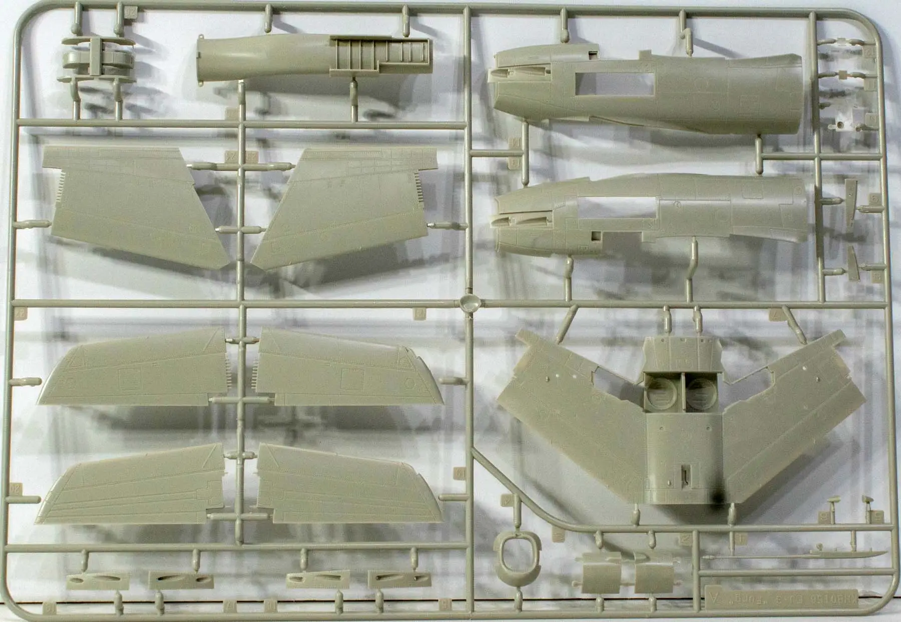 Kittyhawk FJ-3 Fury 1/48