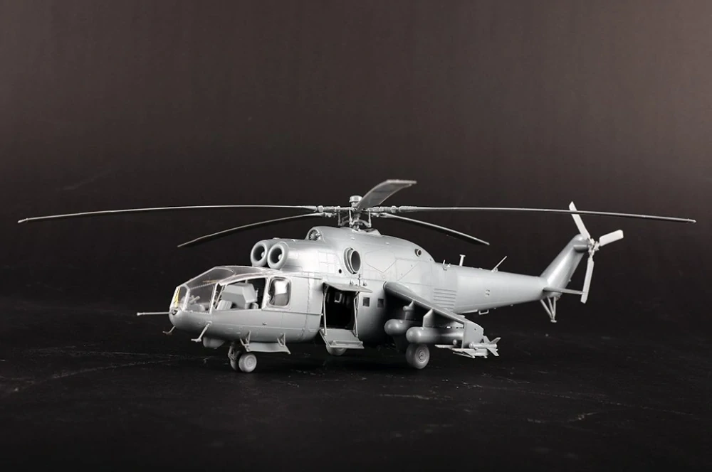 Trumpeter Mi-24A Hind-B 1/48