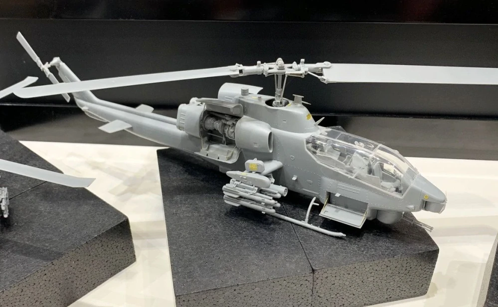 Trumpeter AH-1W Super Cobra 1/35