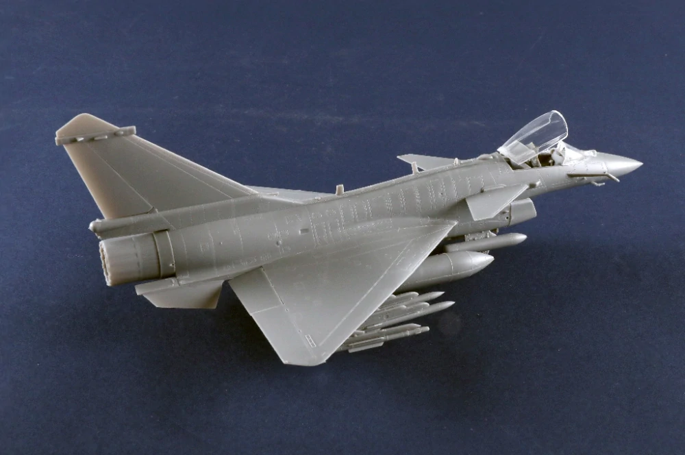 Trumpeter Chinese J-10C Fighter 1/72